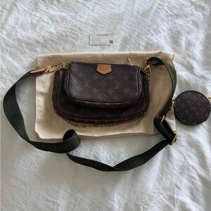 Louis Vuitton Multi Pochette Bag